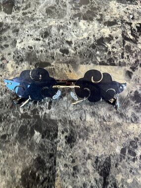 Unique Cloud Rimless Sunglasses in Black